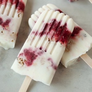 Recipe: Yogurt Breakfast Popsicles