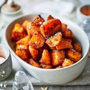 Roast potatoes with paprika