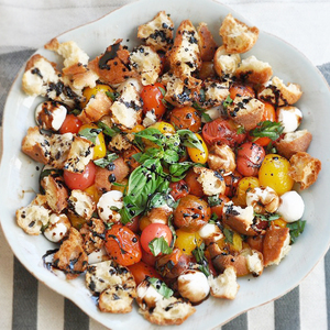 Roasted Tomato Caprese Panzanella Salad