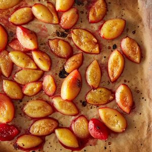 Roasted Plums with Vanilla Bean