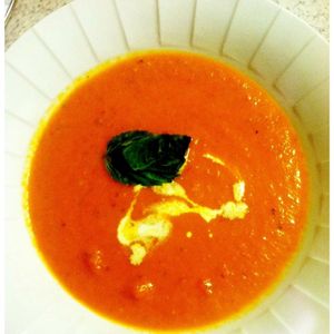 Roasted Tomato and Garlic Soup