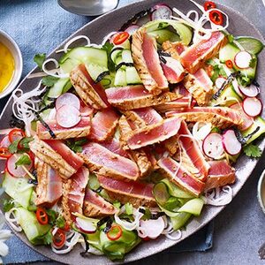 Seared tuna & cucumber salad