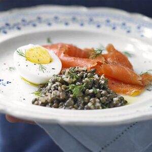 Smoked salmon with lentil salad