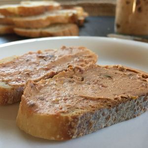 Smoky Tomato Spread