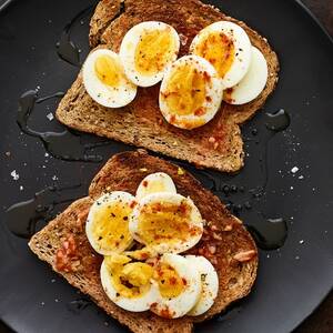 Soft-Boiled Egg and Tomato Toast