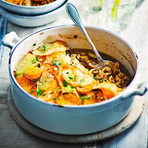 Spiced mushroom & lentil hotpot