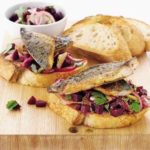 Spiced mackerel on toast with beetroot salsa