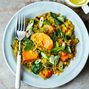 Spinach, sweet potato & lentil dhal