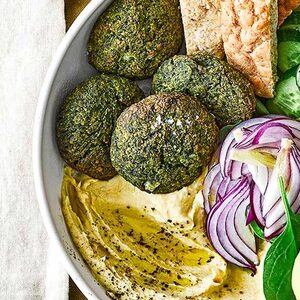 Spinach falafel & hummus bowl