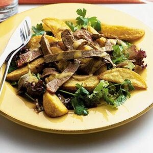 Steak & chips salad