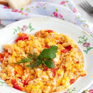 Stir-Fried Egg and Tomato