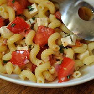 Summer Pasta Alla Caprese