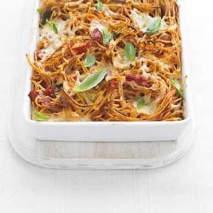 Tomato & mozzarella spaghetti bake