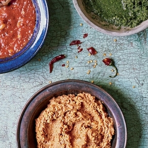 Tomato & garlic chutney