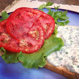 Tomato Sandwich with Zesty Herb Mayo