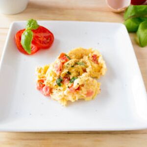 Tomato Basil Scramble