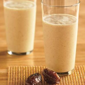 Vanilla-Date Breakfast Smoothie