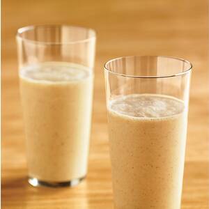 Vanilla-Date Breakfast Smoothie