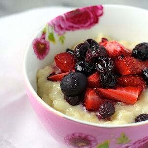 Vanilla Bean Rice Pudding with Roasted Berries