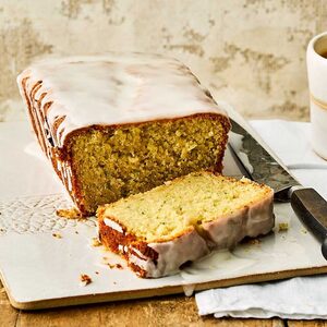 Vegan courgette cake