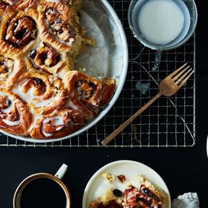 Vegan Cinnamon Pecan Rolls