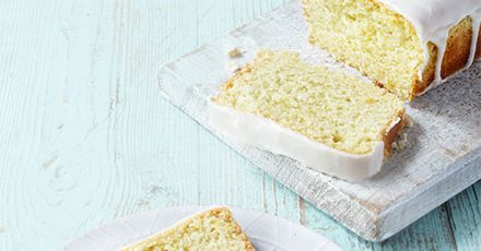 Vegan lemon cake