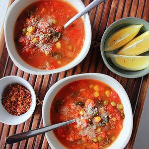 Vegan spiced lentil soup