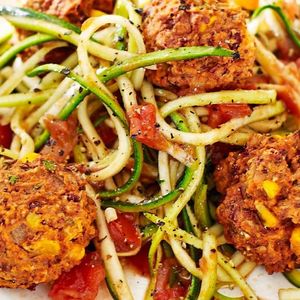 Veggie meatballs with tomato courgetti