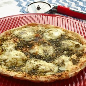 Za'atar and Cheese Pita Pizza